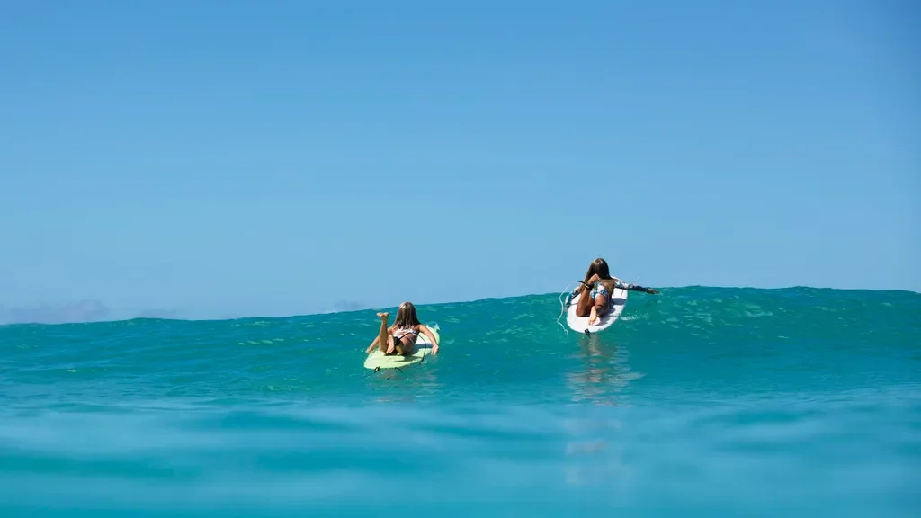 escuela cantabra de surf edited 5 - Los mejores casales y campamentos de verano abiertos en agosto
