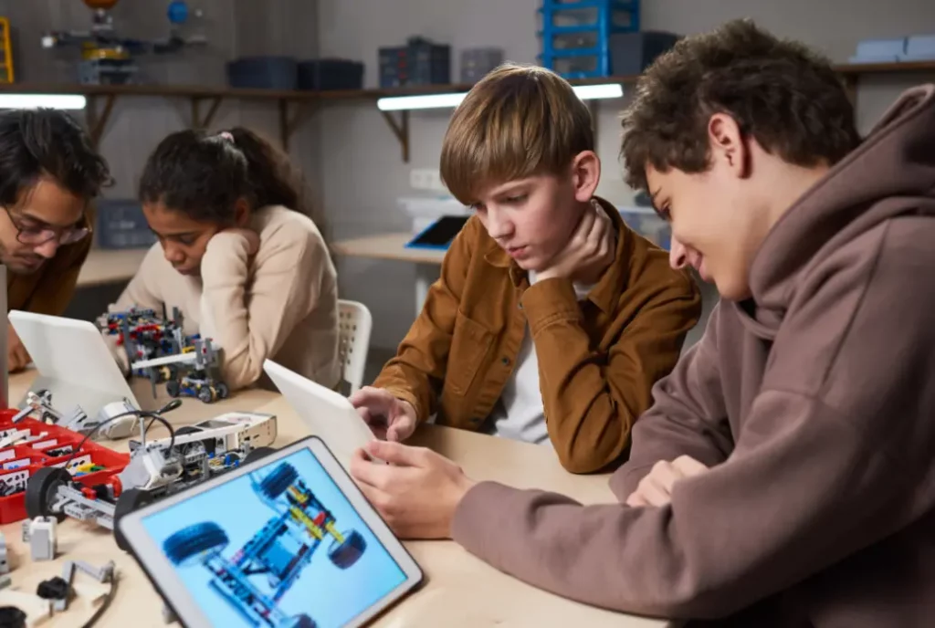 Technology extracurriculars - Kids in robotics class