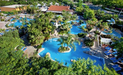 hoteles family friendly resort camping la siesta salou - 50 family friendly hotels in Catalonia to enjoy with children