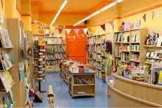 al lots libreria edited - ¿Qué hacer en Barcelona en días de lluvia con niños?