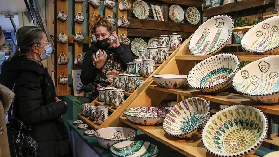 Feria de Artesanía Creativa en Plaza Nueva