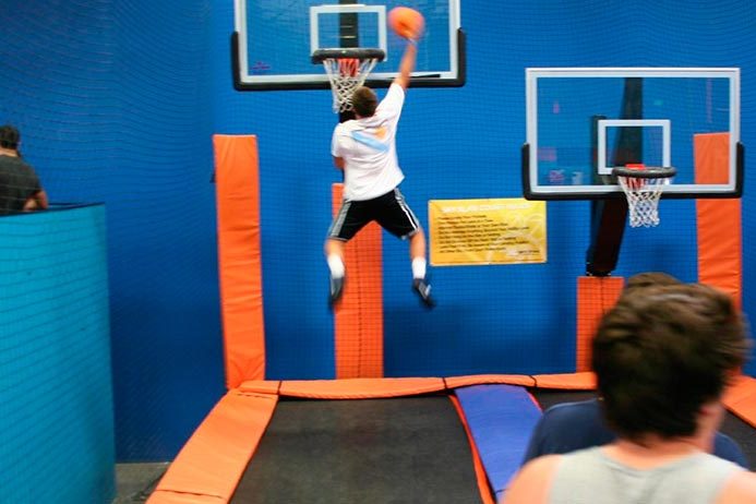 jumping extreme edited - ¿Qué hacer en Barcelona en días de lluvia con niños?