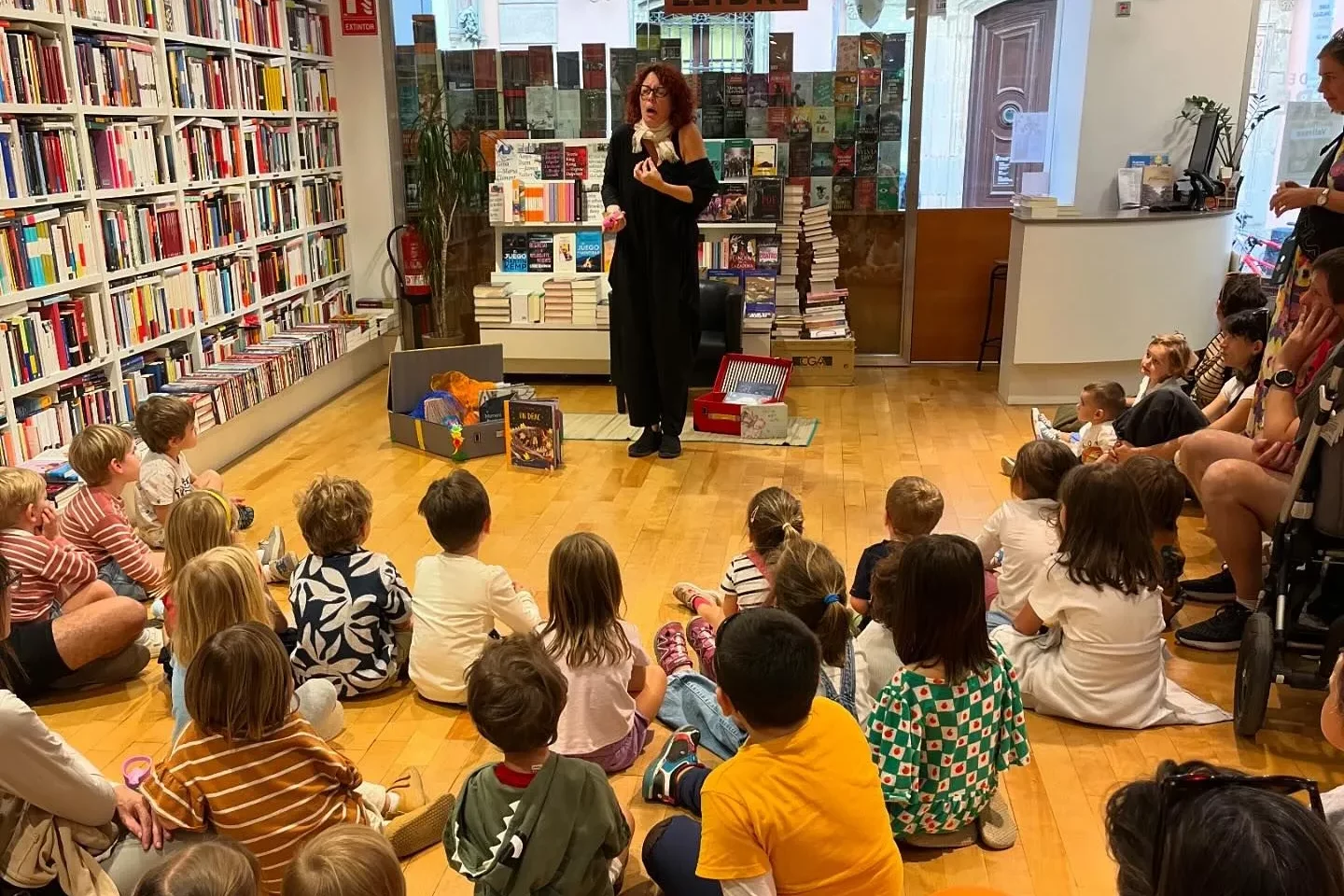 la llar del libre 2 edited - ¿Qué hacer en Barcelona en días de lluvia con niños?