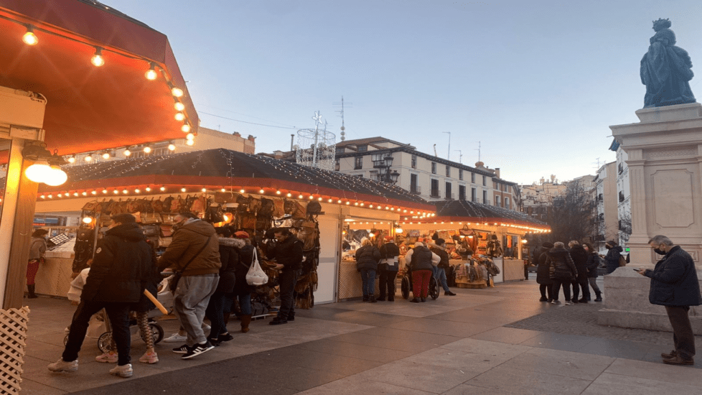 Mercadillo navideño de Plaza de Isabel II