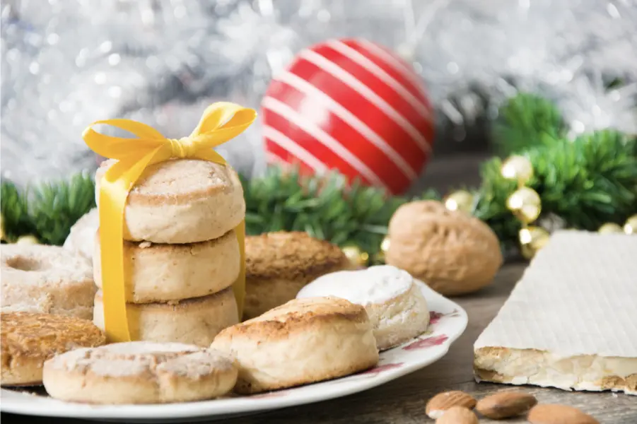 Polvorones navideños. Tradiciones navideñas en España. 