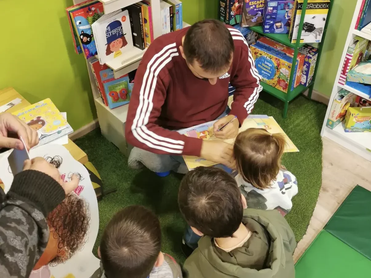 peripecias edited - Bibliotecas y librerías infantiles en Madrid ¡Disfruta con los peques!